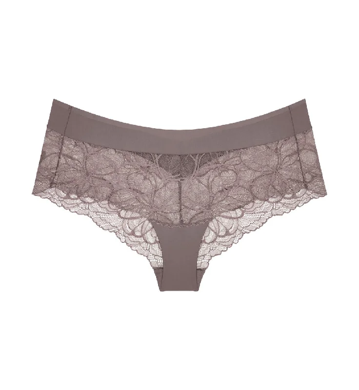 BODY MAKE UP ILLUSION LACE SHORT