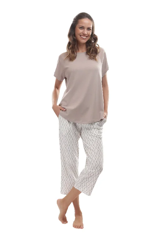 The Restful Night Capri & T-Shirt in Etherea